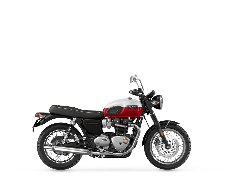 Triumph BONNEVILLE T120 2021 in Crystal White / Cranberry Red, right side studio photograph