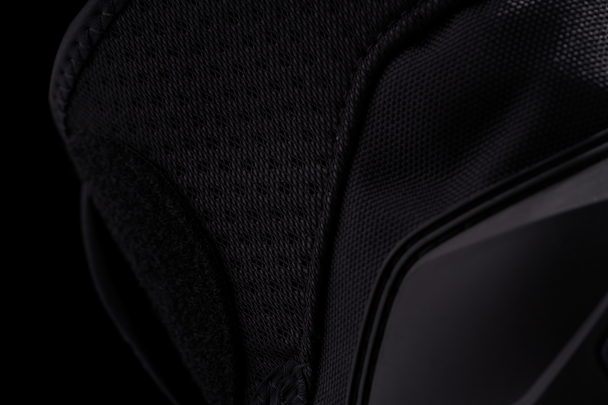 ICON Cloverleaf 2 Knee Pads