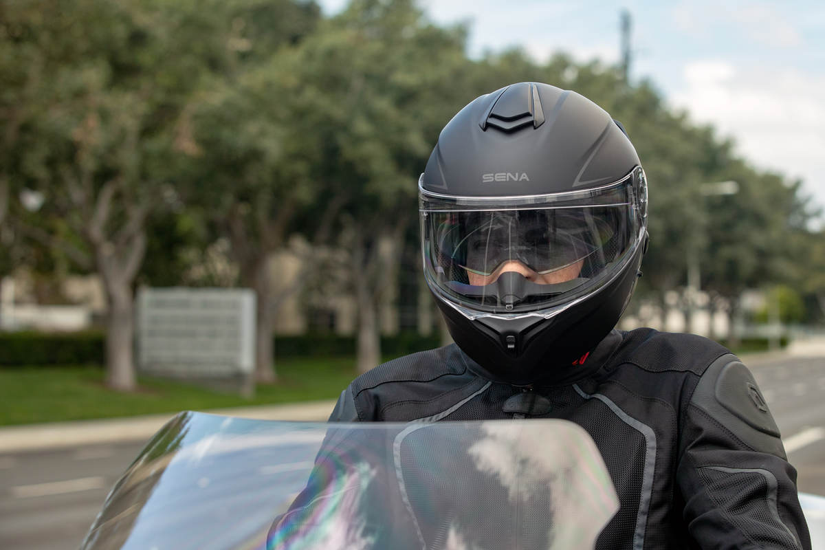 SENA Outrush R Modular Helmet in Black