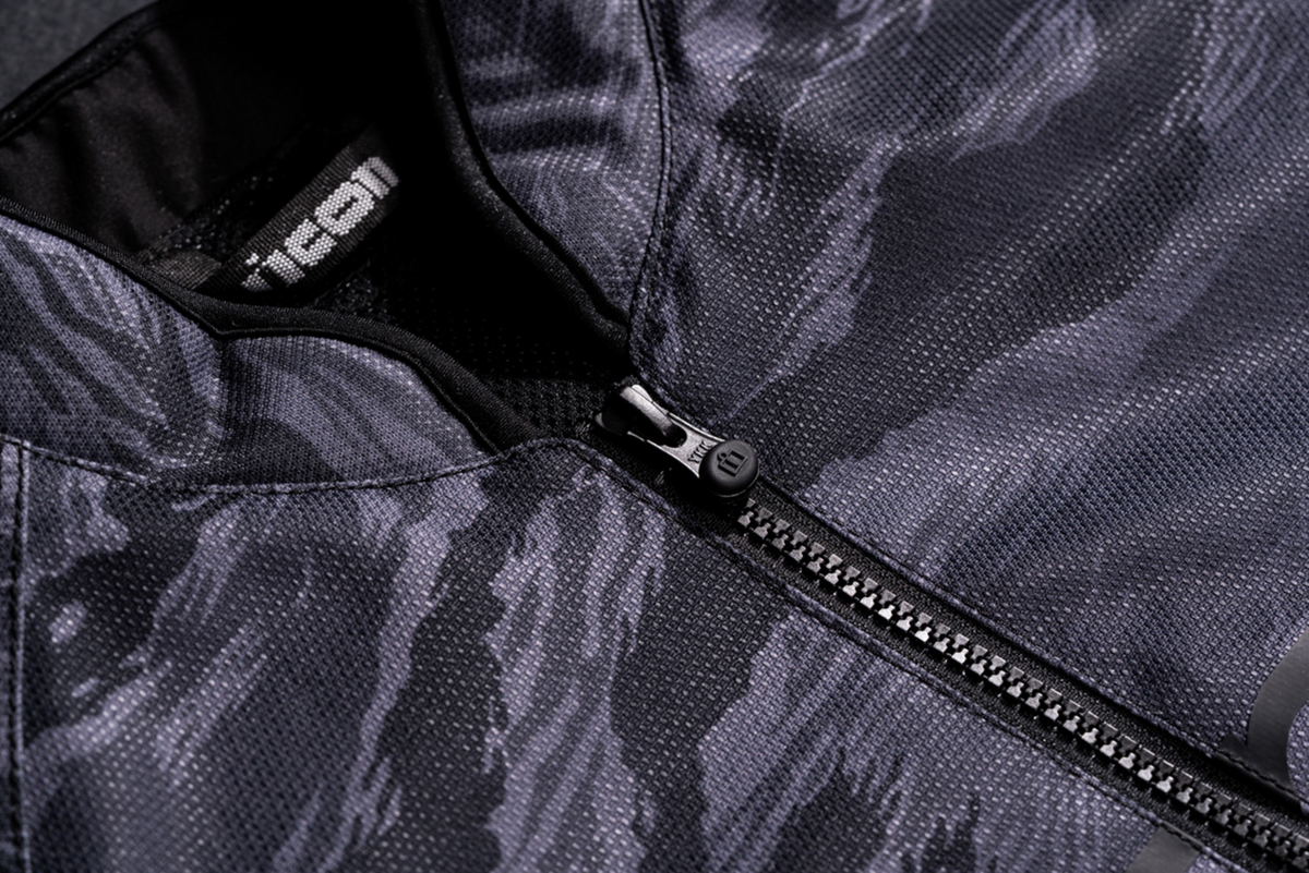 ICON Hooligan CE Tigersblood™ Jacket in Gray