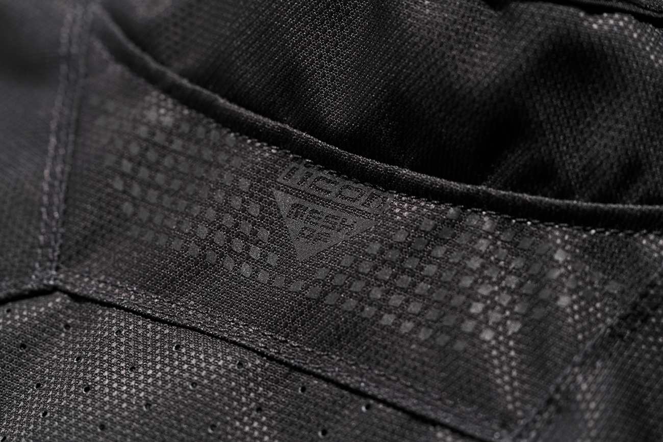 Mesh AF™ Jacket - Black