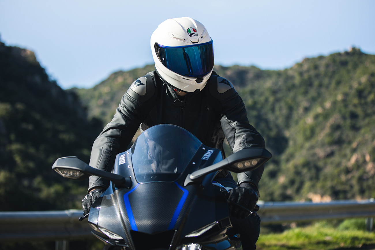 K6 S Helmet - White
