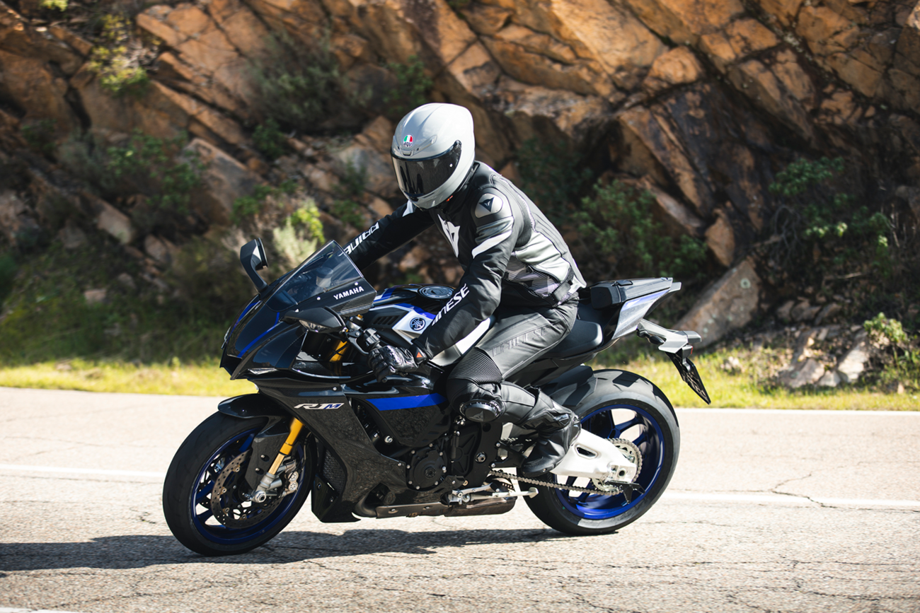 K6 S Helmet - White